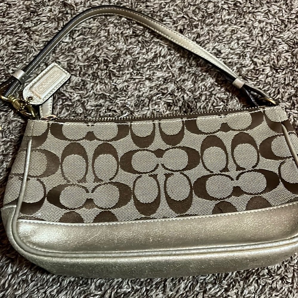 vintage coach bag/hutch